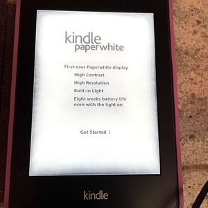 Kindle Paperwhite with pink case